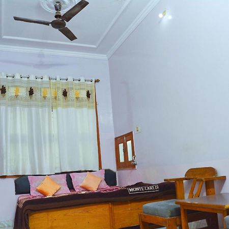 Hostel Shivshakti קג'ורהו מראה חיצוני תמונה