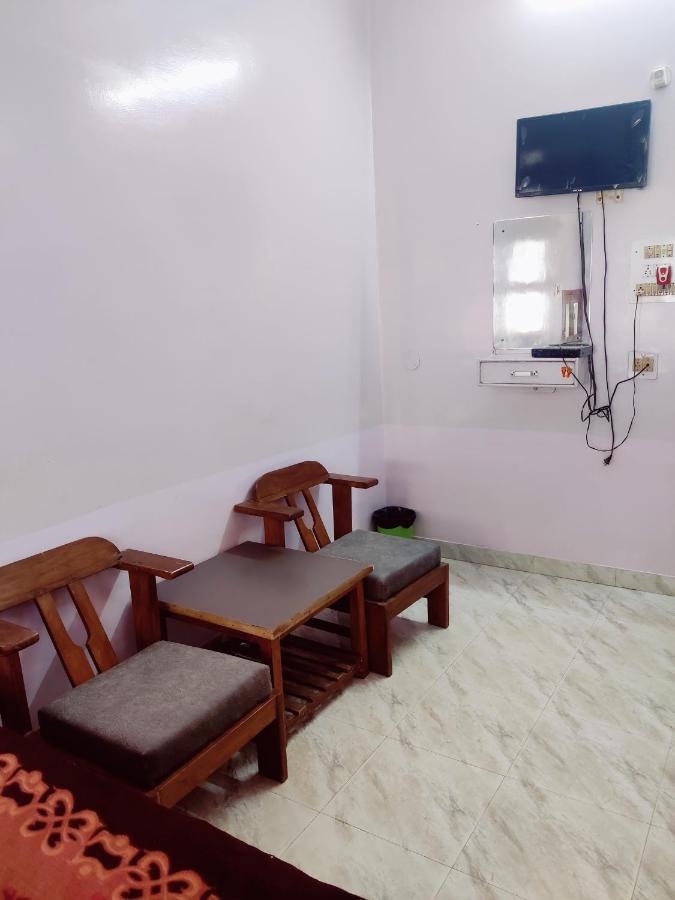 Hostel Shivshakti קג'ורהו מראה חיצוני תמונה