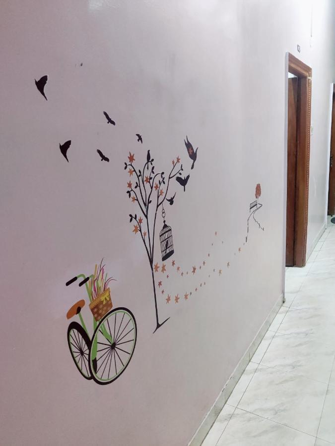 Hostel Shivshakti קג'ורהו מראה חיצוני תמונה