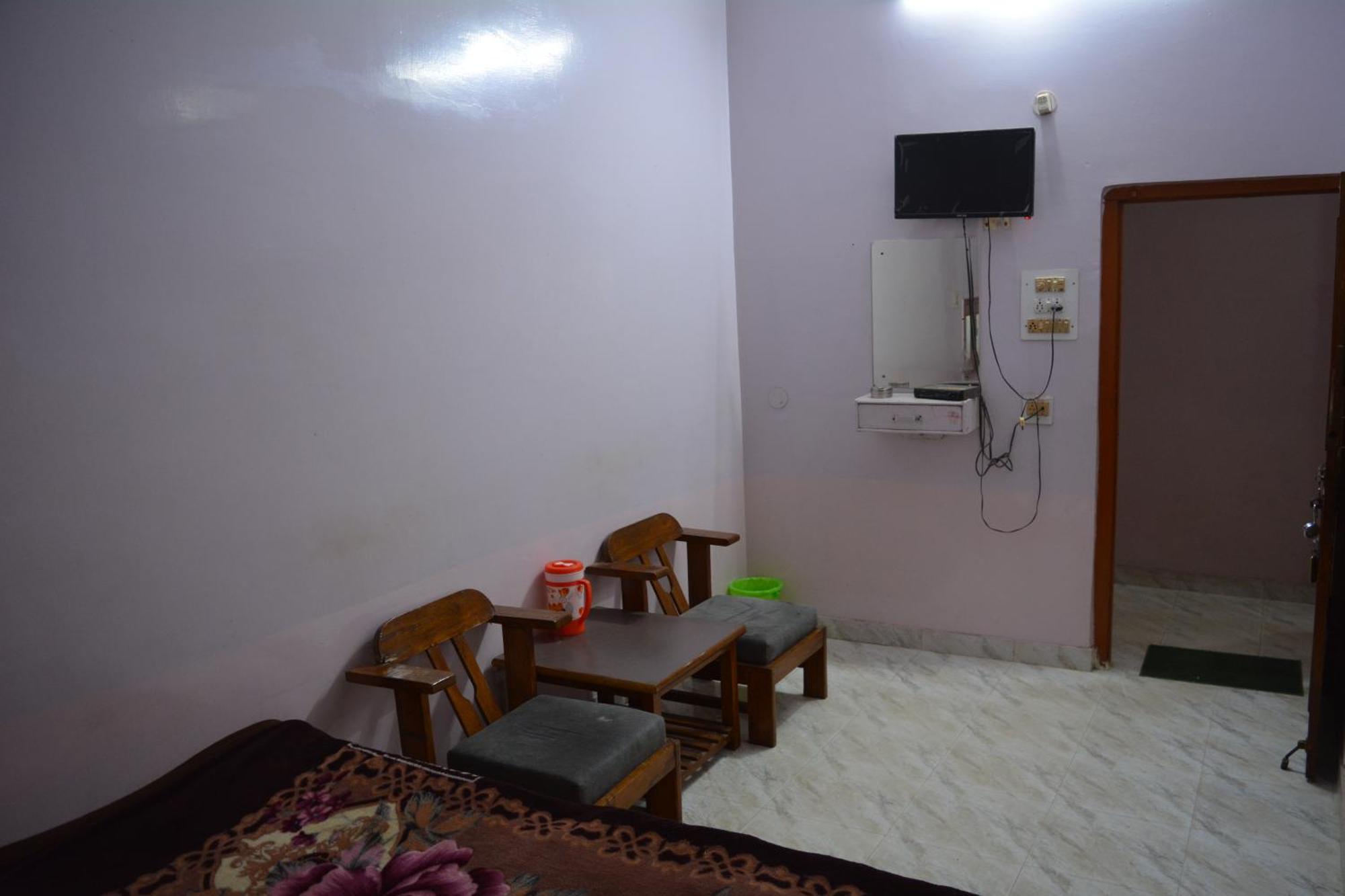 Hostel Shivshakti קג'ורהו מראה חיצוני תמונה