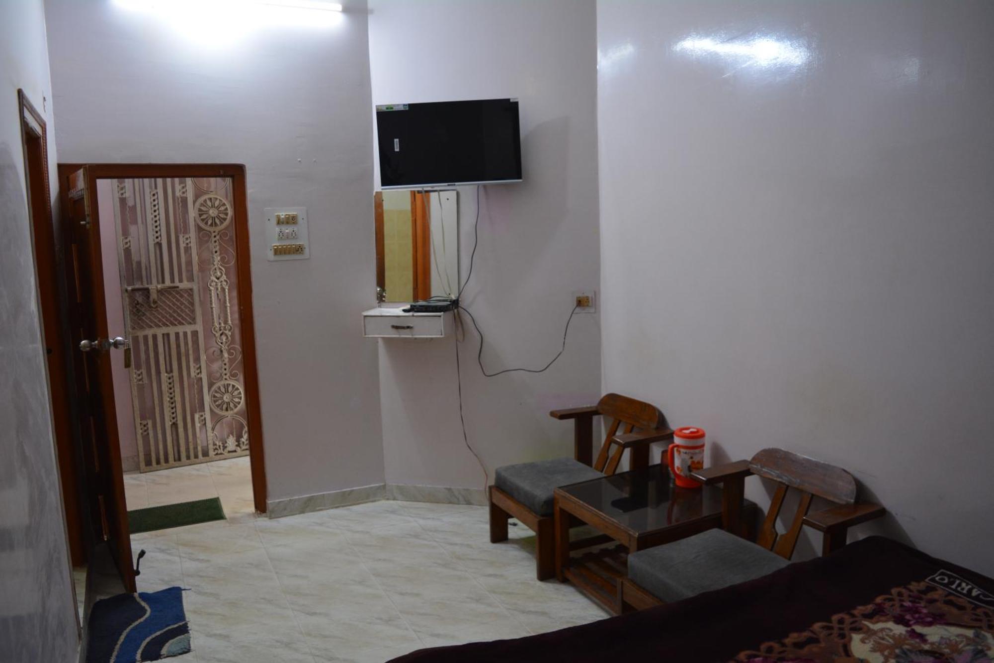 Hostel Shivshakti קג'ורהו מראה חיצוני תמונה