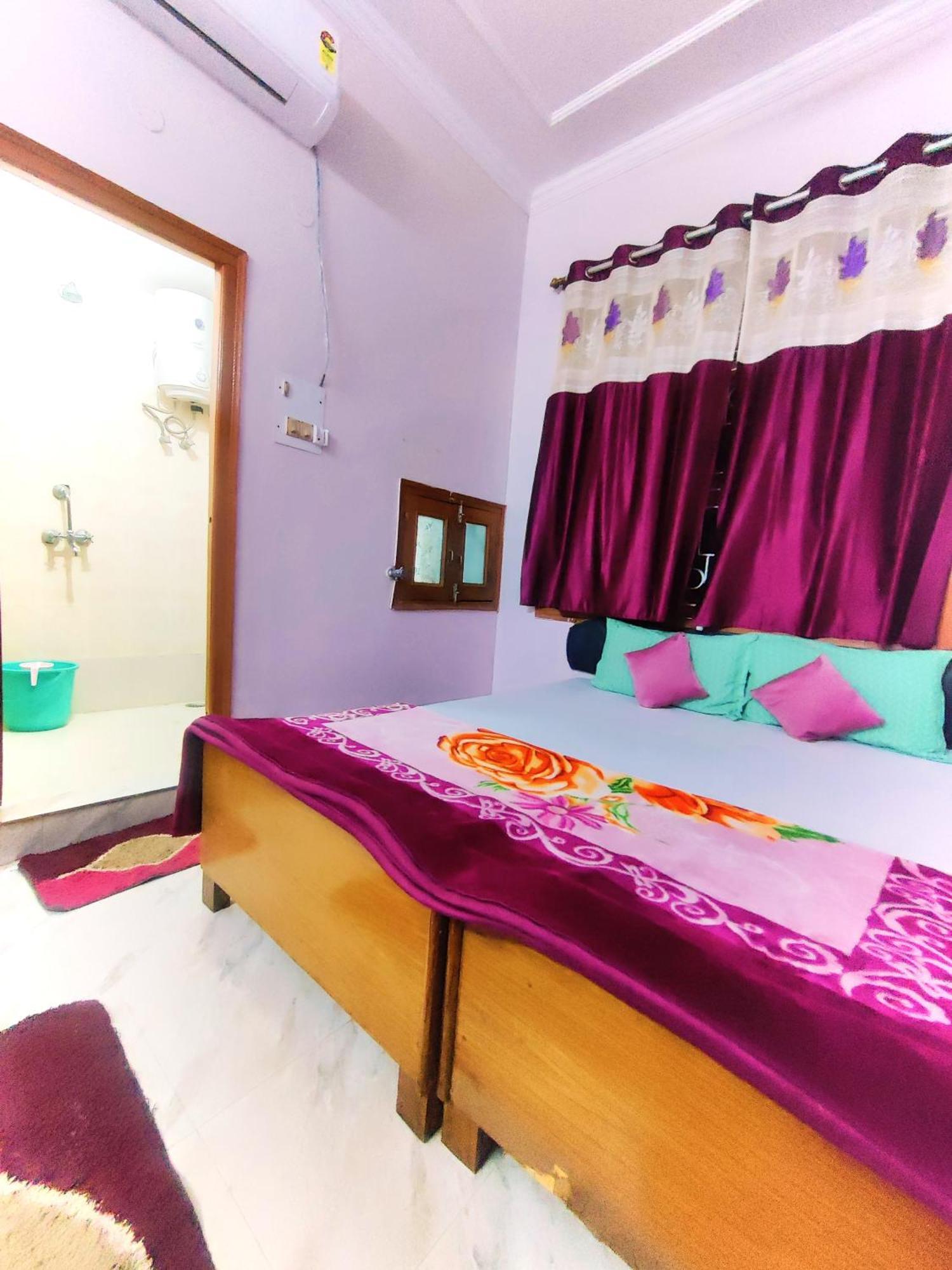 Hostel Shivshakti קג'ורהו מראה חיצוני תמונה
