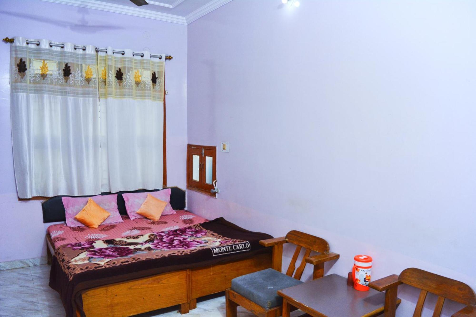 Hostel Shivshakti קג'ורהו חדר תמונה